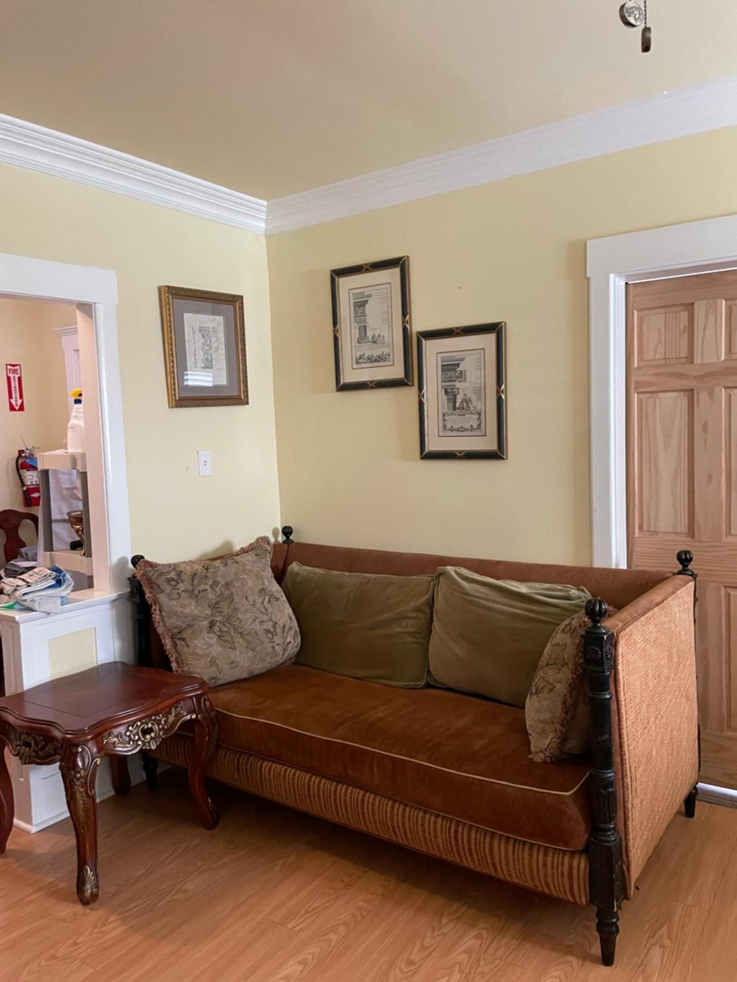 Spacious Private Angeles Bedroom With Ac & Wifi & Private Fridge Near Usc The Coliseum Exposition Park Bmo Stadium Of Southern California Los Angeles