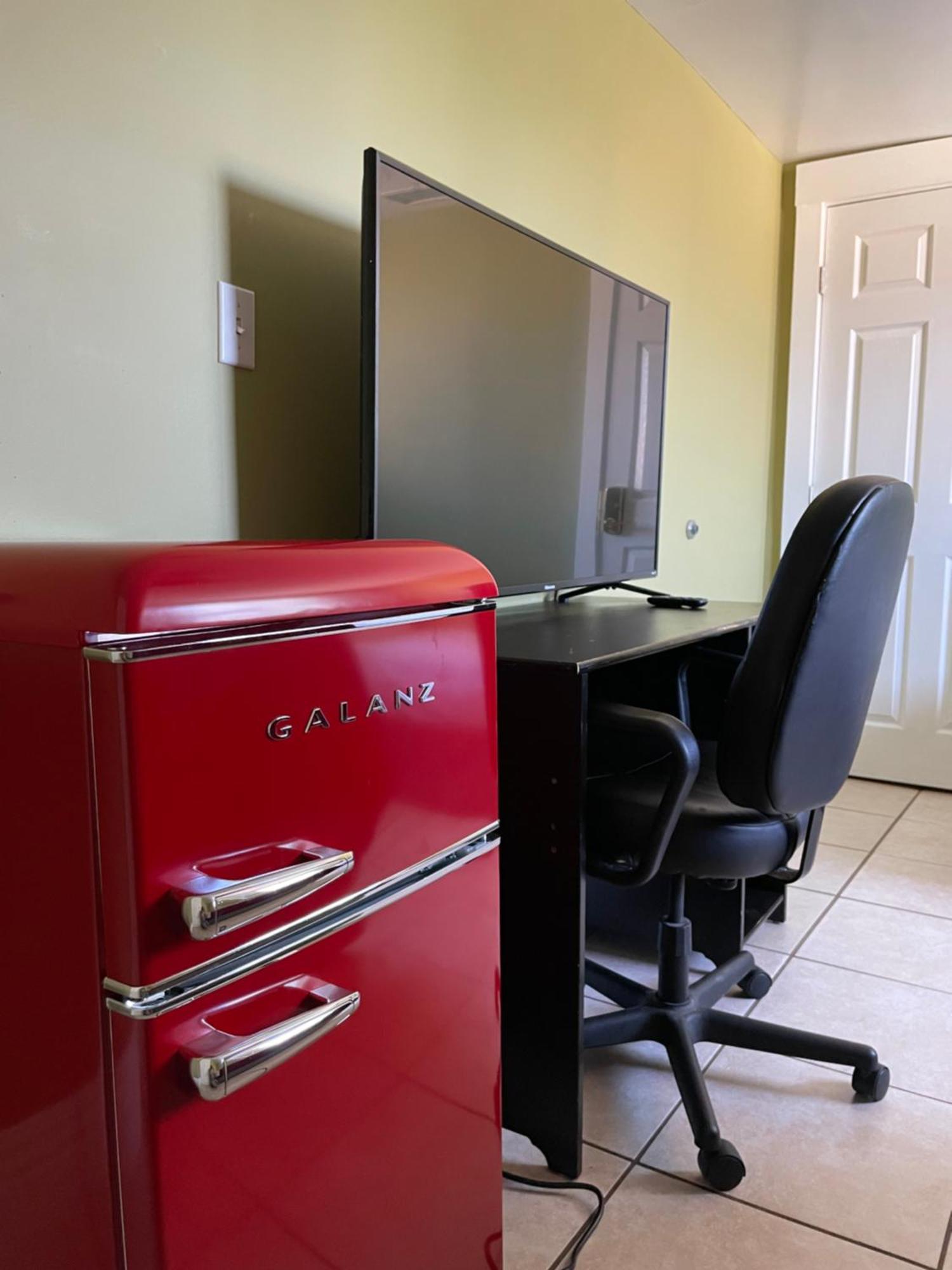 Privatunterkunft Spacious Private Angeles Bedroom With Ac & Wifi & Private Fridge Near Usc The Coliseum Exposition Park Bmo Stadium Of Southern California