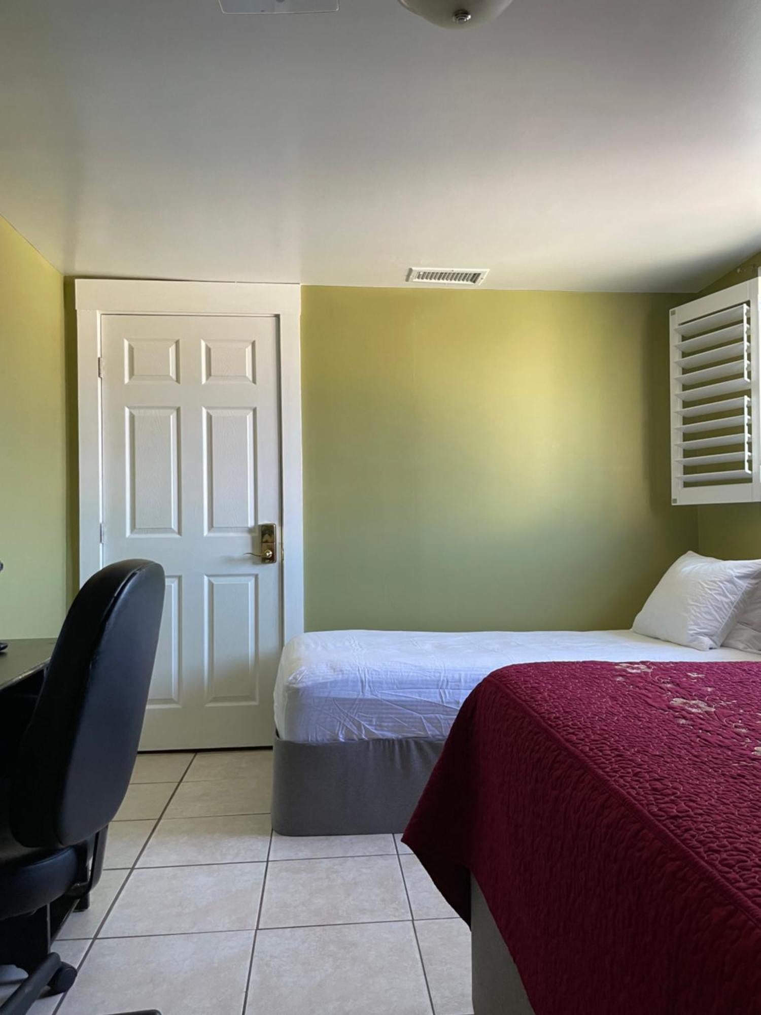 Spacious Private Angeles Bedroom With Ac & Wifi & Private Fridge Near Usc The Coliseum Exposition Park Bmo Stadium Of Southern California Privatunterkunft