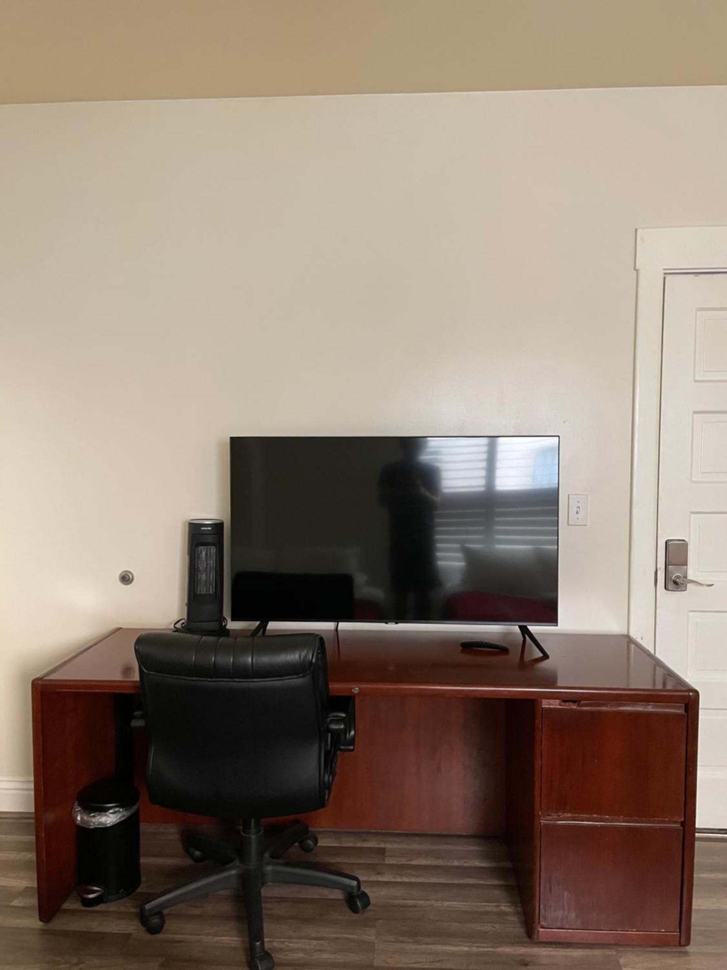 Spacious Private Angeles Bedroom With Ac & Wifi & Private Fridge Near Usc The Coliseum Exposition Park Bmo Stadium Of Southern California Privatunterkunft